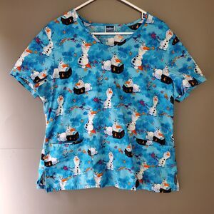 Disney Frozen 2 Medical Scrub Top Size L Short Sleeve Olaf Books Reading V-Neck
